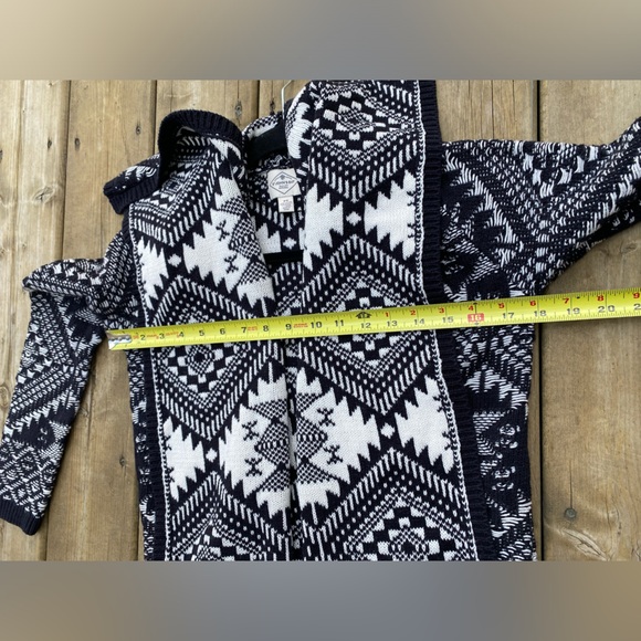 St John’s Bay Aztec print open cardigan Women’s S - Picture 2 of 8